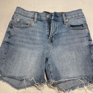 Gap shorts